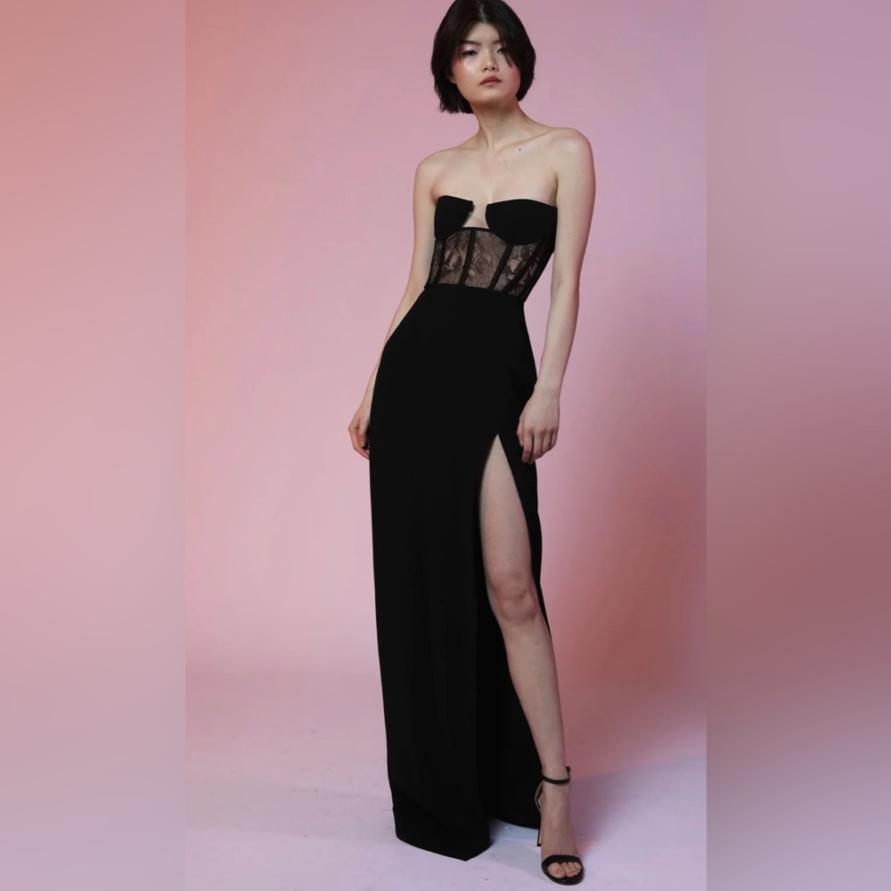 Elegant Black Strapless Dress
